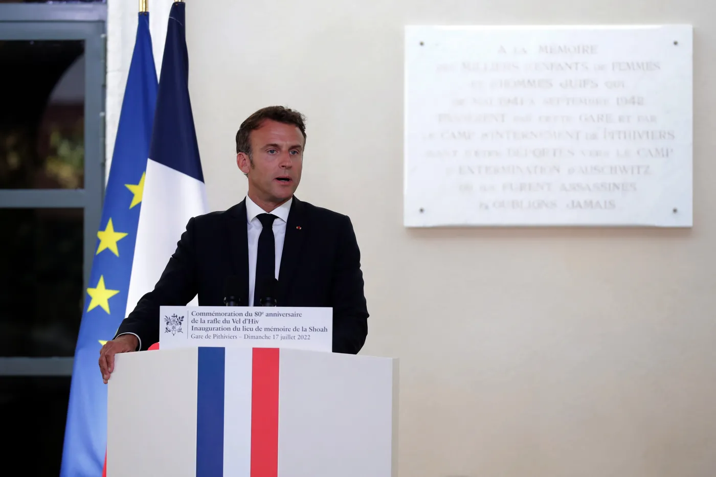 Macron: Antysemityzm się nie skończył