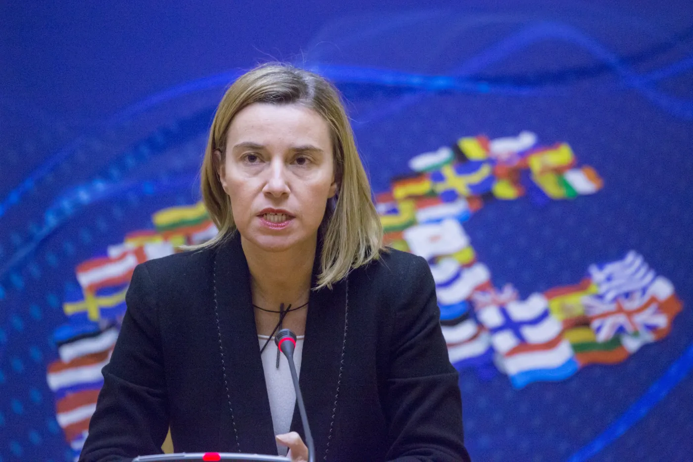 Federica Mogherini i były premier Francji powiązani z organizacją, której szef jest w więzieniu za "Katargate"