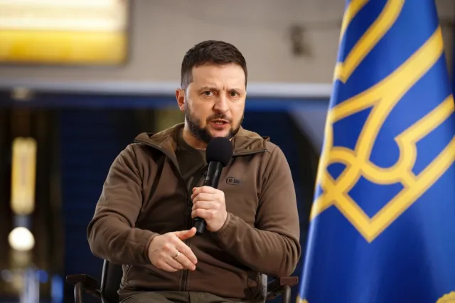 Zełenski: Rosja powtórzyła w Iziumie to, co zrobiła w Buczy
