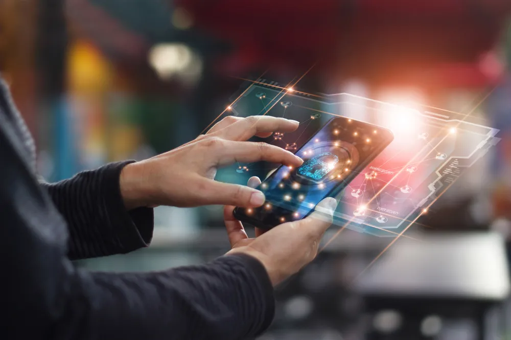 Polskie biura wciąż kochają papier. Przechodzimy do chmury najwolniej w regionie