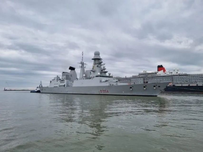 Szef MON: Do Polski przybył włoski niszczyciel rakietowy; wzmocni obronę wybrzeża