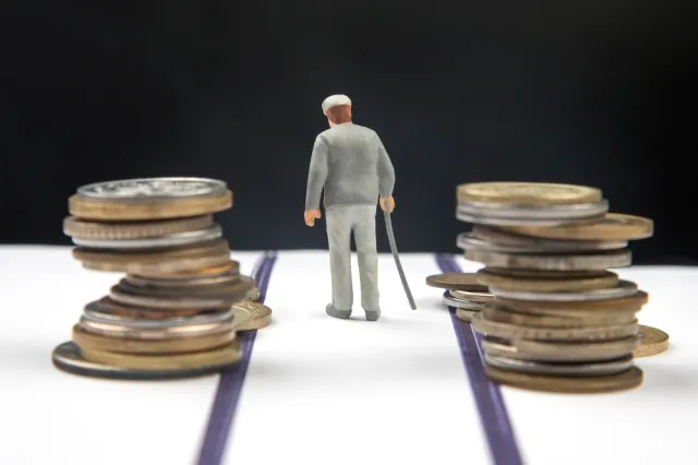 Przed świętami trzynastą emeryturę otrzyma ponad 5 mln emerytów i rencistów