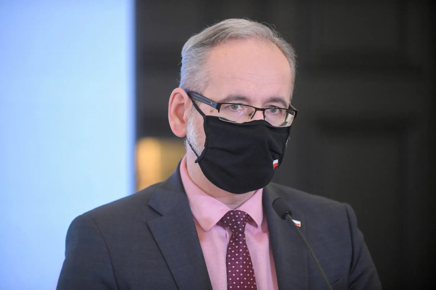 Niedzielski: W ramach pilotażu badań przesiewowych na koronawirusa chcemy zrobić testy nauczycielom