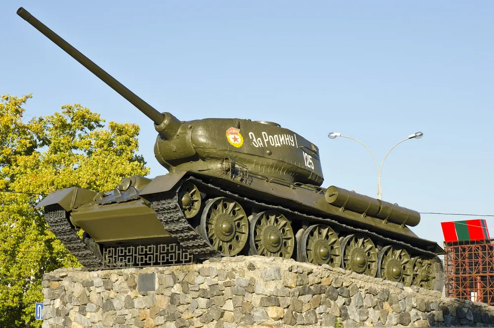 Ławrow o wojsku Rosji w Naddniestrzu: Są potrzebne ze względu na bezpieczeństwo składów amunicji