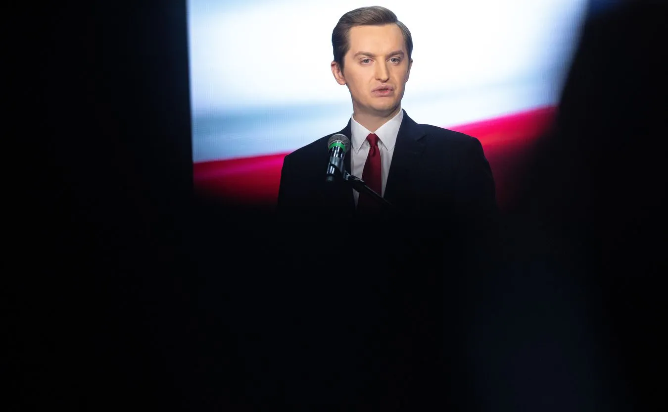 Solidarna Polska przedstawiła raport o "łamaniu praworządności przez Holandię"