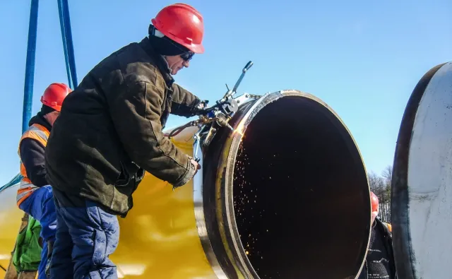 Rafako straciło dwa kontrakty na budowę gazociągów. Gaz-System naliczył 54,43 mln zł kar