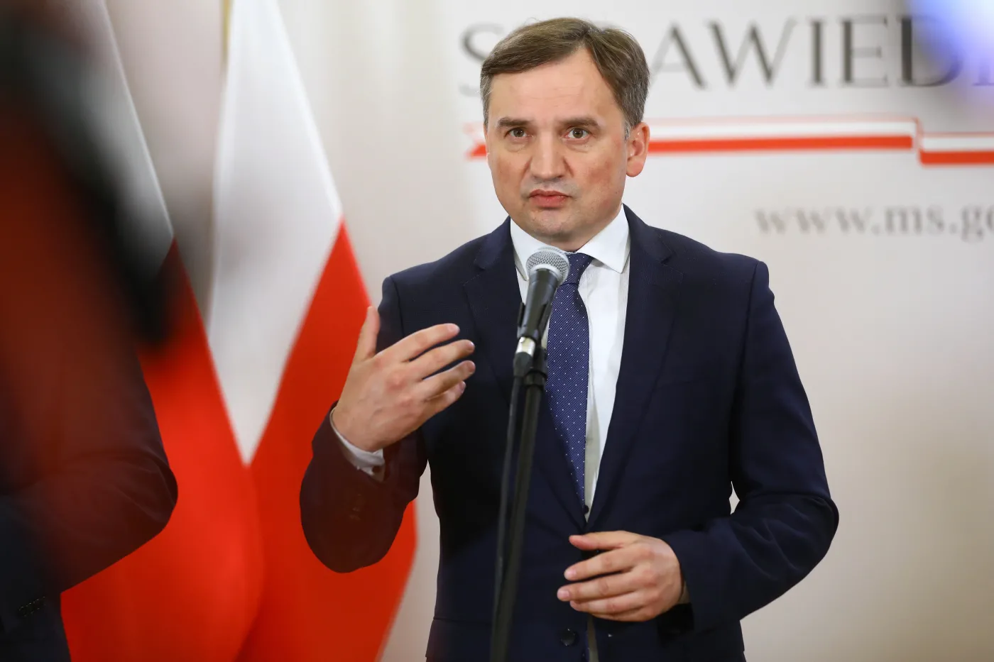 Tusk: Jeśli moje wyrażania były nieprecyzyjne, to proszę o zrozumienie i wybaczenie pana Ziobry i jego małżonki