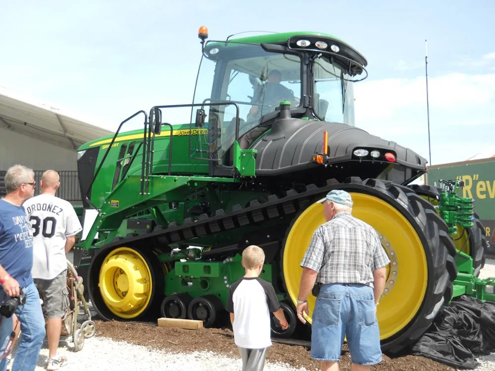 John Deere 9560RT
