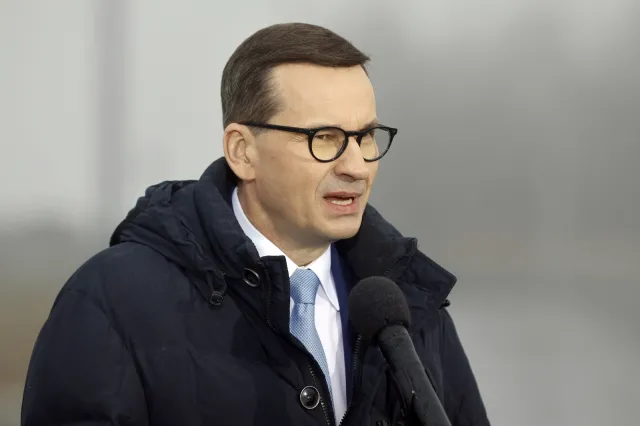 Trzypasmowy odcinek A1 oddany przed czasem. Morawiecki: To pierwsza taka autostrada w Polsce