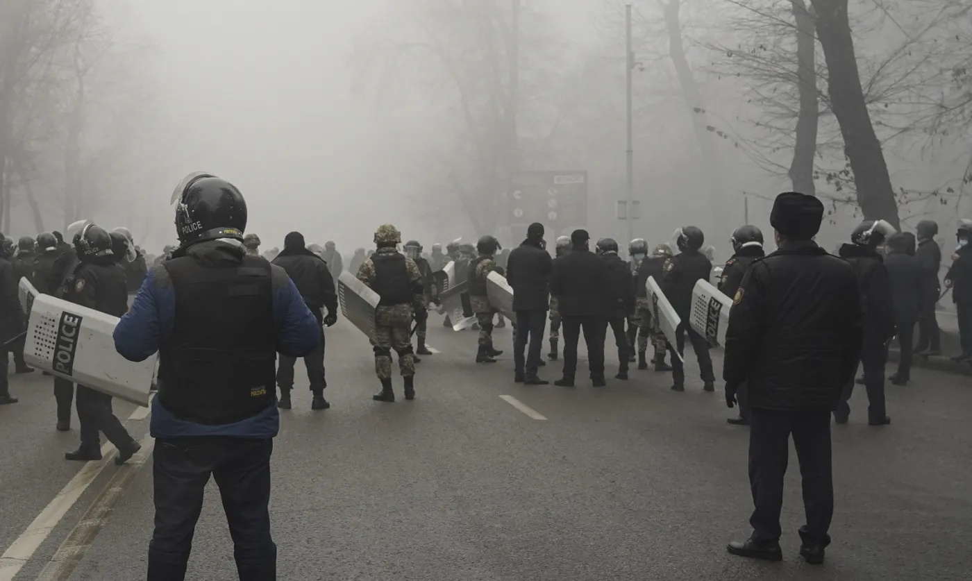 Kryzys w Kazachstanie. Władze tłumią protesty i czyszczą kadry