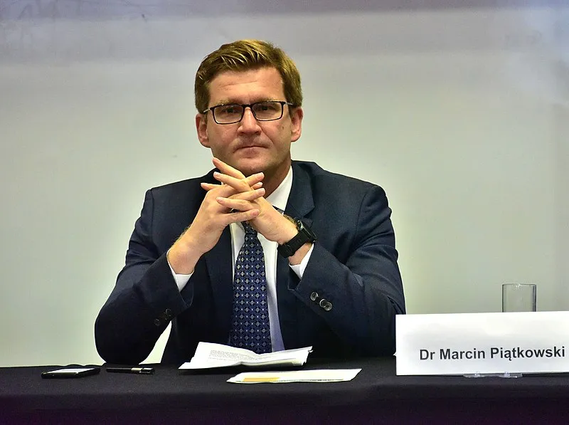 Piątkowski: Mamy największą epidemię od 700 lat. To nie jest czas na oszczędzanie [WYWIAD]