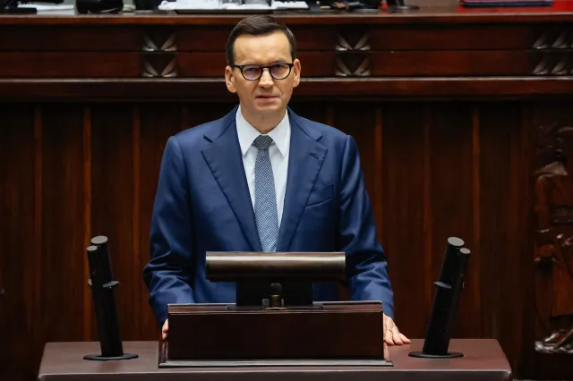 Sondaż prezydencki: Morawiecki wyprzedził Trzaskowskiego. Ponad 60 proc. Polaków chce iść na wybory.