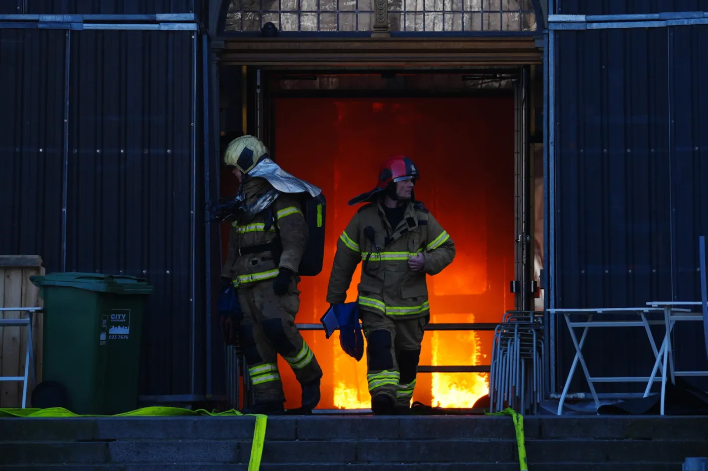 Ogień strawił historyczny budynek Giełdy Papierów Wartościowych w Kopenhadze