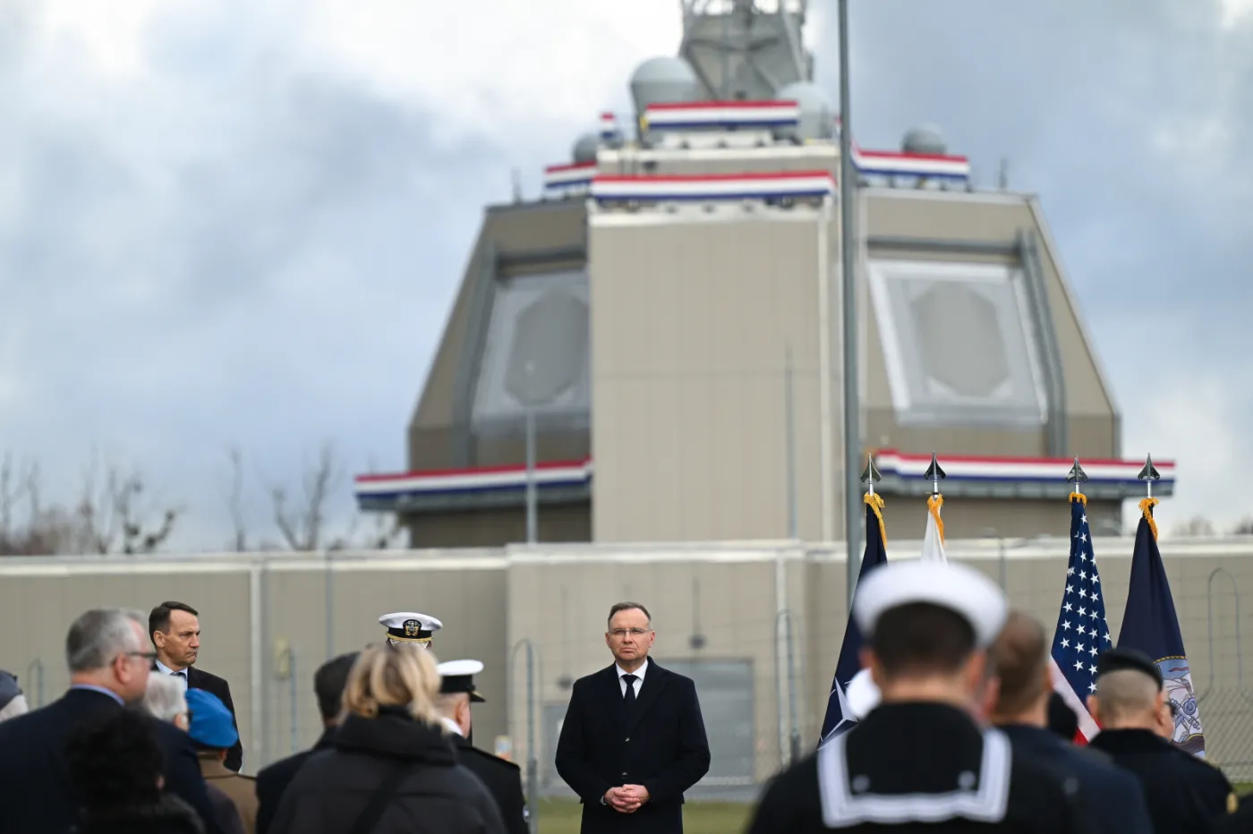 Andrzej Duda, Radosław Sikorski
