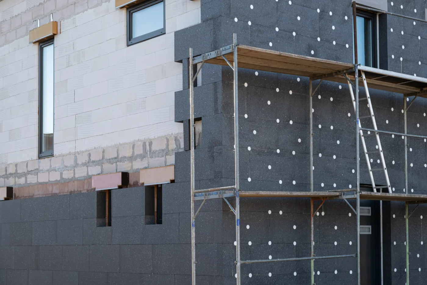 "Czyste powietrze" zawieszone. NFOŚiGW nie przyjmuje już nowych wniosków