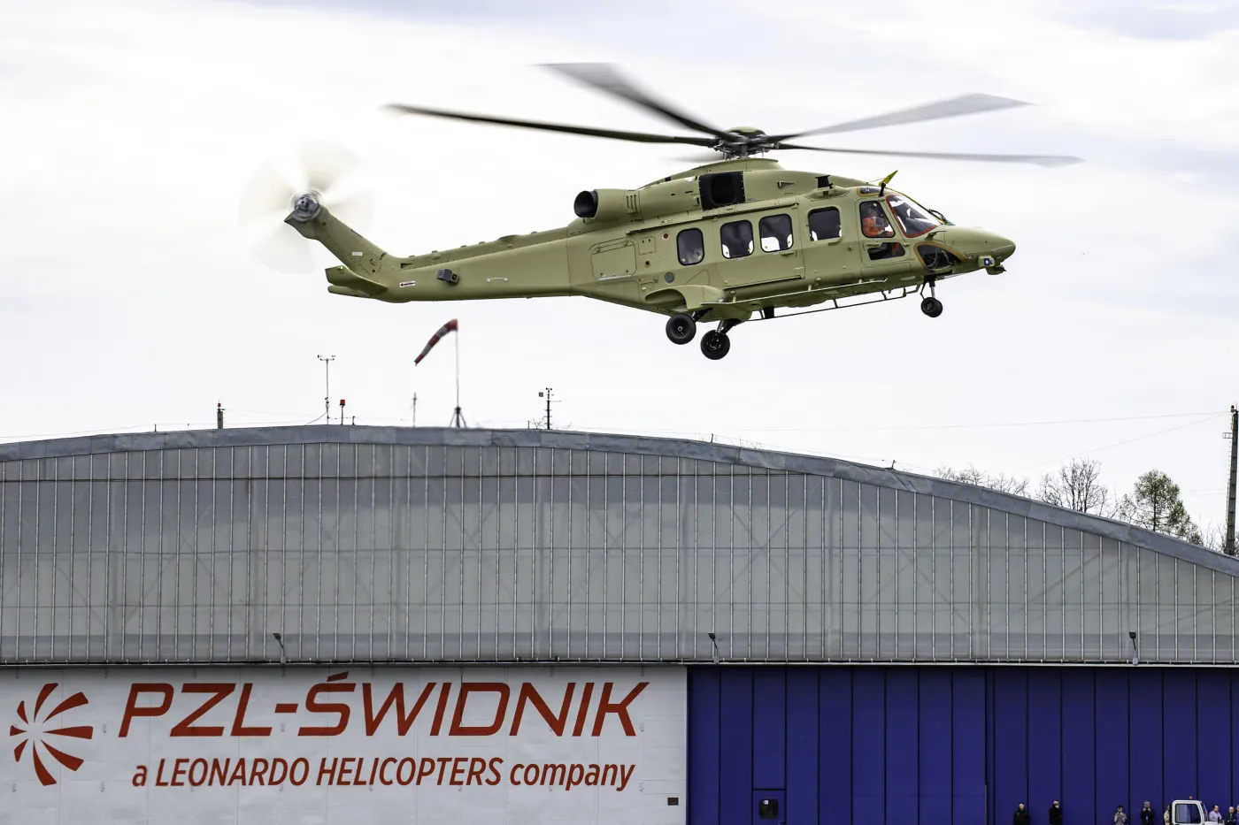 Historyczny dzień w Świdniku! Oblot pierwszego śmigłowca AW149 z krajowej produkcji.