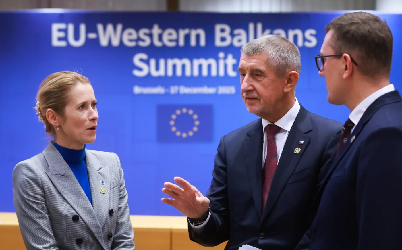 Czechy dołączają do "putinowskiej osi" w UE. "Niestety zmierzamy w kierunku wschodnim"