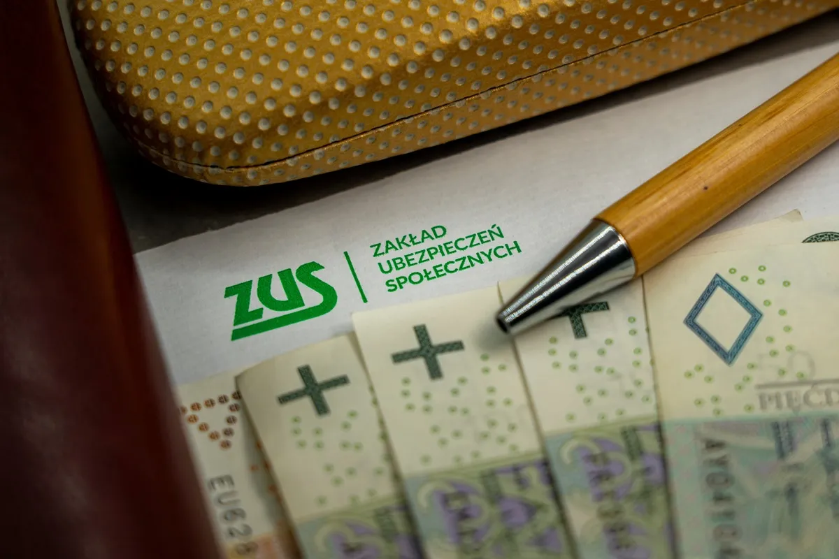 Świadczenie wspierające z ZUS. Jak działa, kiedy złożyć wniosek w 2025 i 2026 roku?