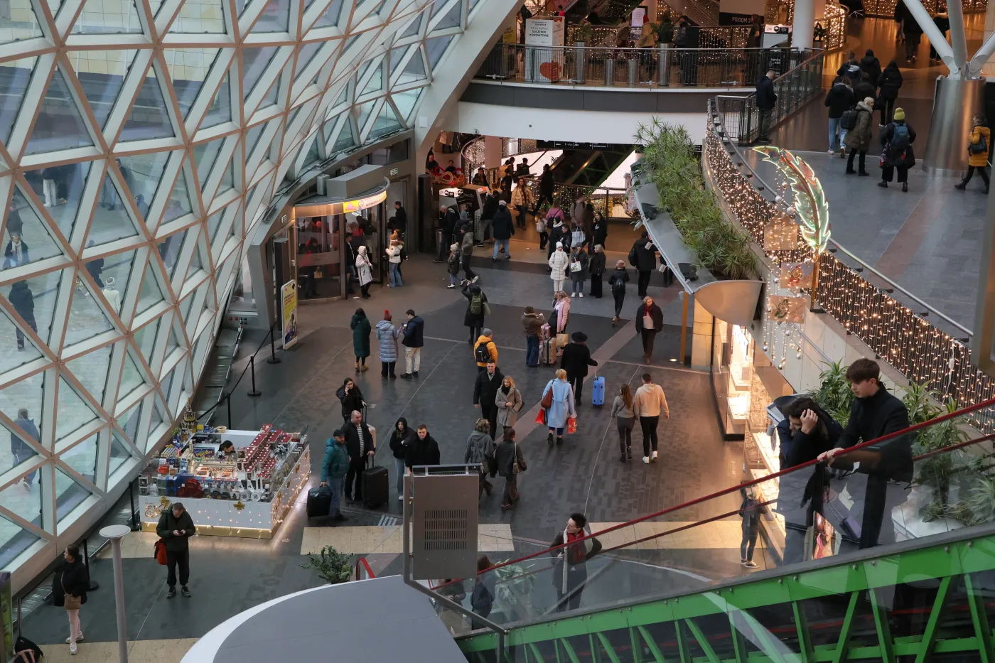 04.01.2026 to niedziela handlowa? Wszystkie sklepy otwarte 4 stycznia czy obowiązuje zakaz handlu. Czy dzisiaj jest niedziela handlowa?