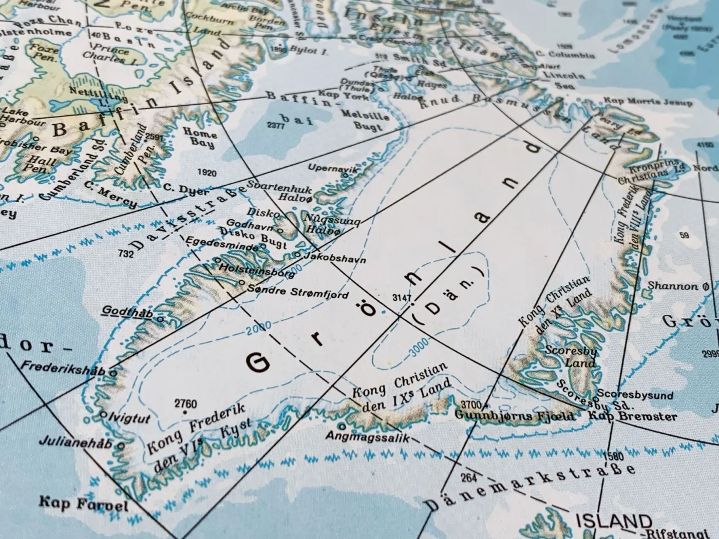 Trump straszy, że chińskie i rosyjskie okręty operują wokół Grenlandii. Według państw nordyckich, to nieprawda