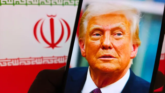 Trump rozważa zezwolenie na atak USA na Iran. Został poinformowany o nowych opcjach ataku na Państwo Islamskie