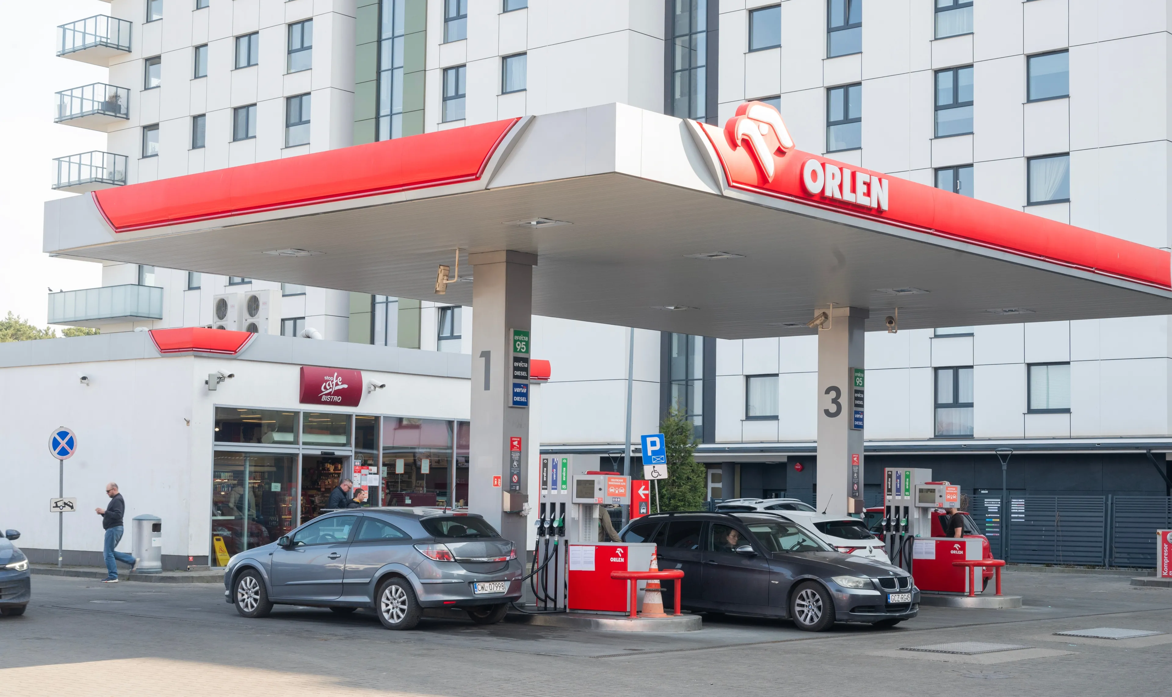 Macie samochody na benzynę? Od maja czeka was ważna zmiana na stacjach paliw