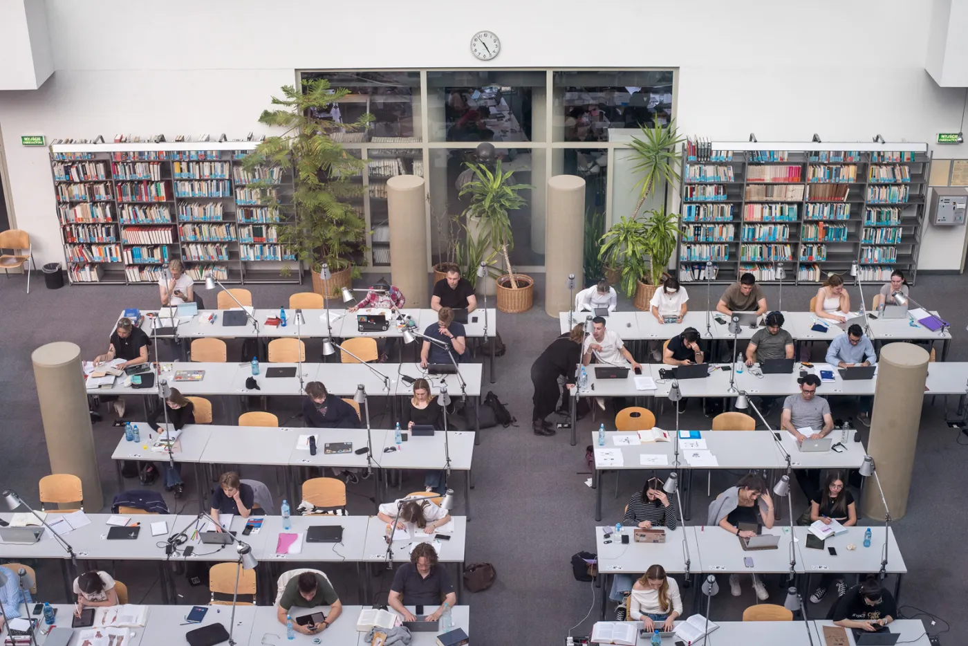Studia rozpoczynamy od dylematu rodziny i studenta. Wynajem czy zakup mieszkania jest bardziej opłacalny