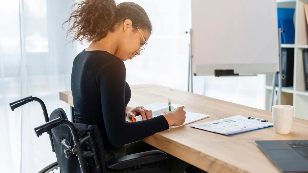 Praca w porze nocnej i nadgodziny pracowników z niepełnosprawnościami