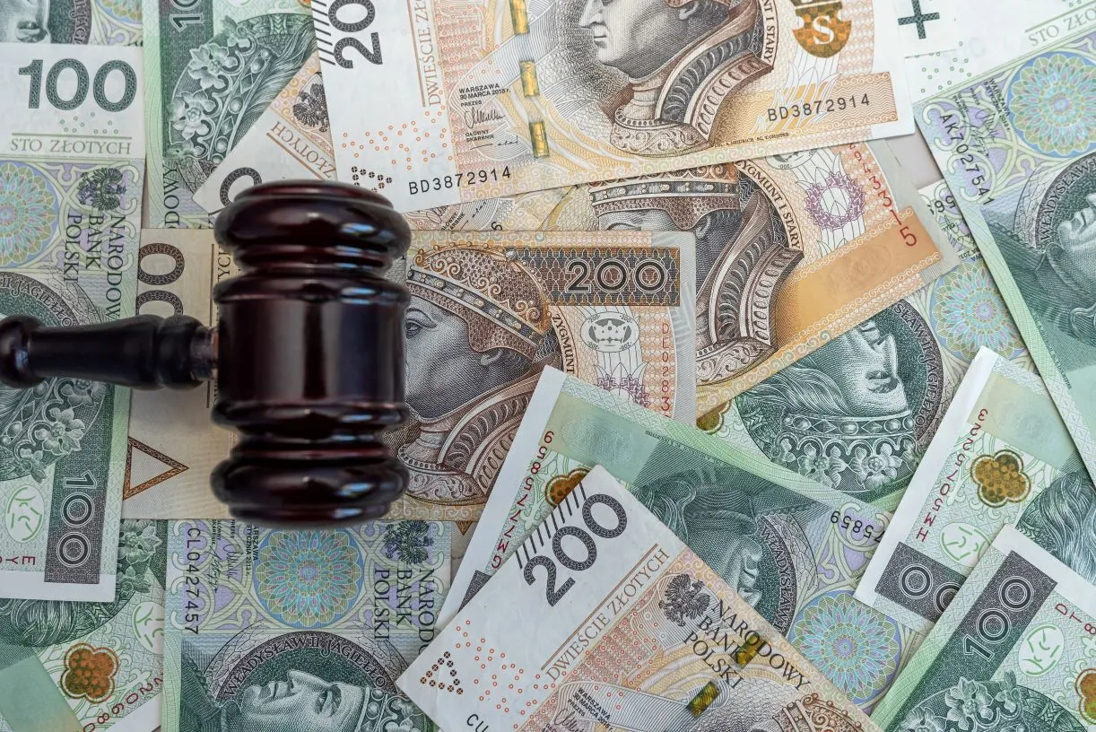 Prezydent Nawrocki blokuje "kuriozalne" zmiany w podatkach. Twarde "nie" dla obniżek kar skarbowych