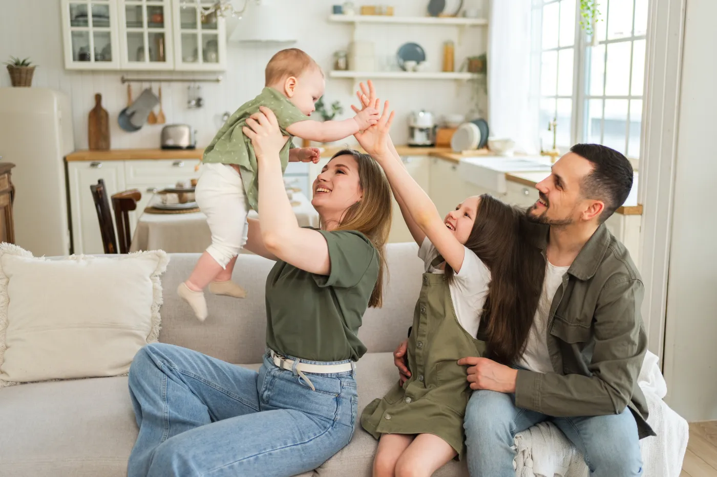 Dodatkowe pieniądze na dzieci: 400 zł na jedno, 800 zł na dwoje, 1200 zł na troje dzieci – bez względu na dochód