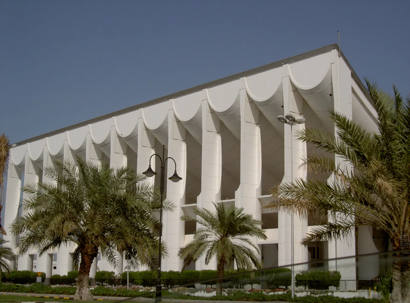 kuwait_parliament_259177.jpg