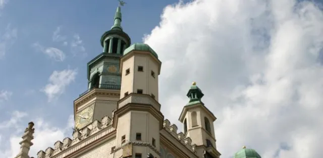 Nielegalny hotel dla kibiców w Poznaniu nie zaczął działać