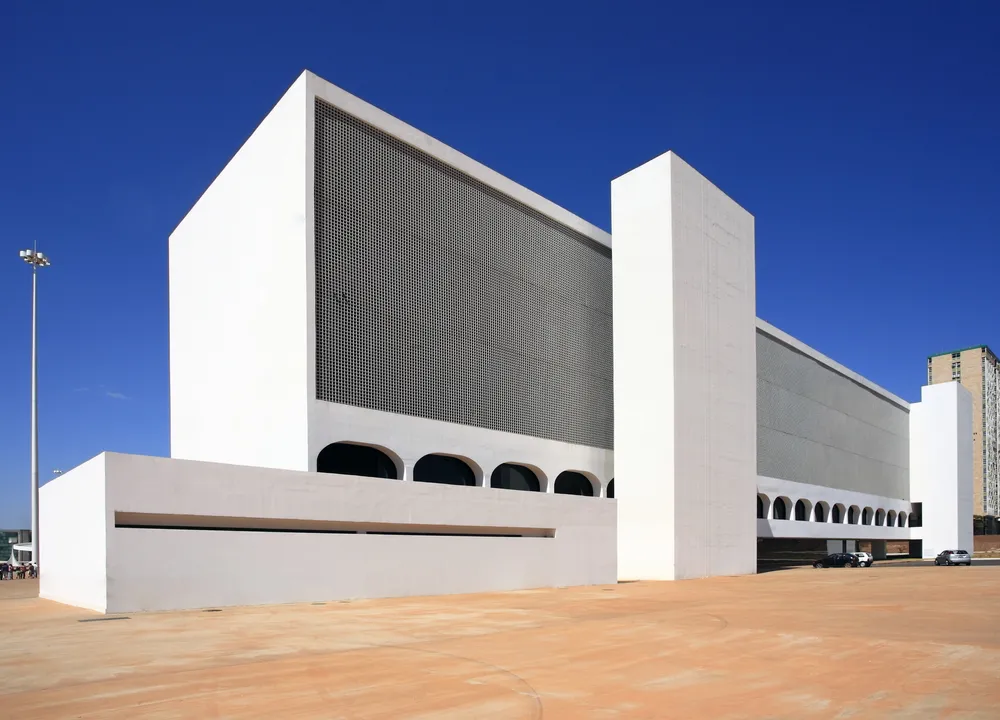 1236040-brasilia4shutter.jpg