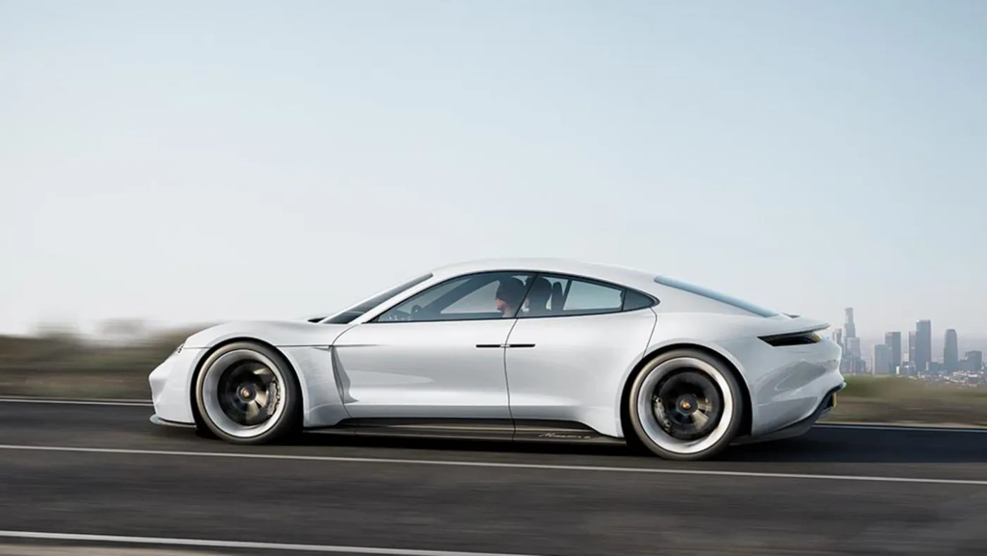 2310252-porsche-mission-e.jpg