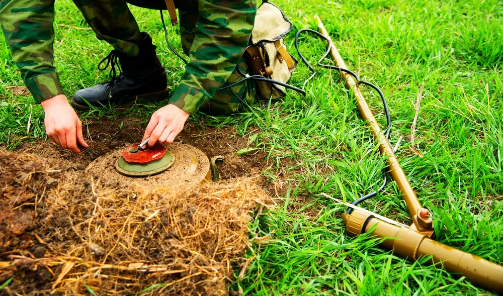 Polscy naukowcy wiedzą, jak szybko oczyścić świat z min i starych pocisków