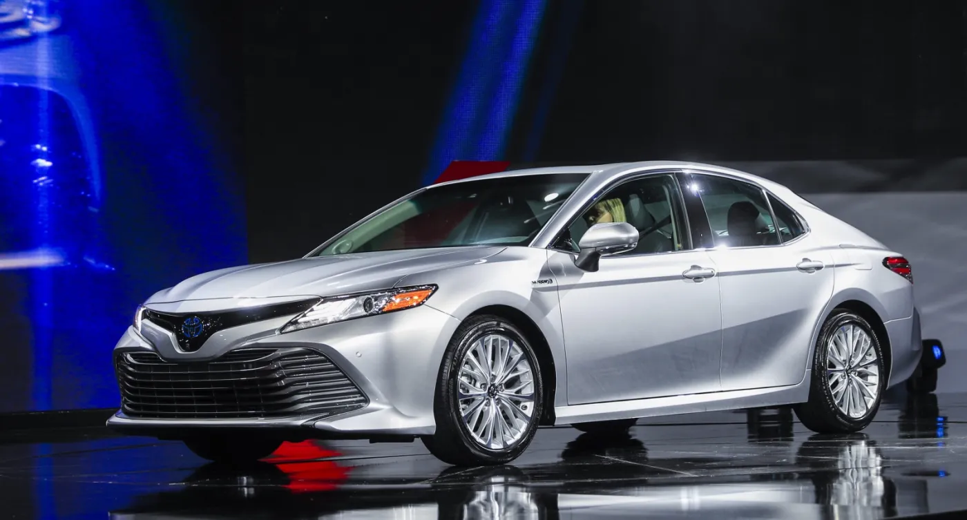 2779971-toyota-camry-xle.jpg