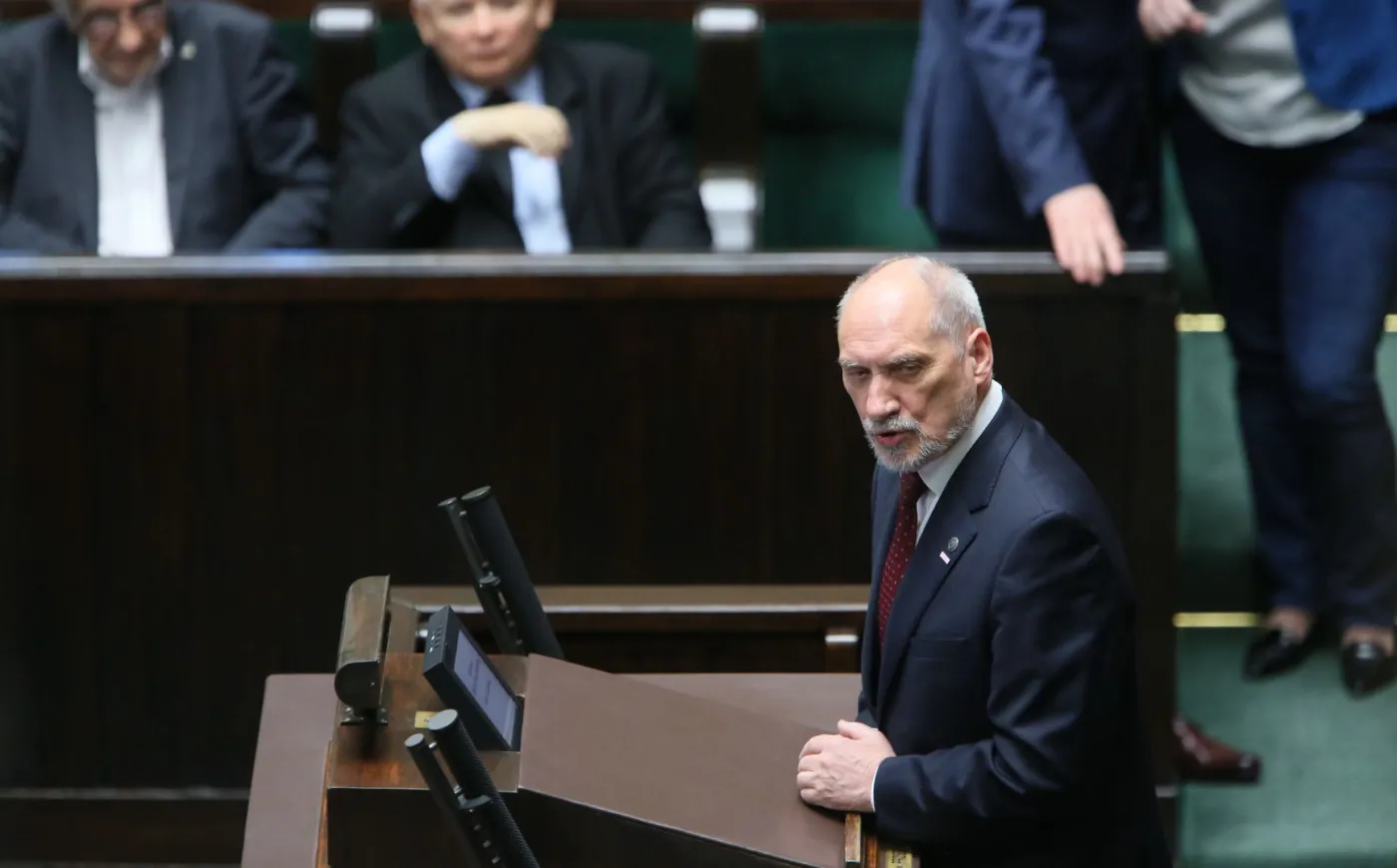 Macierewicz: za katastrofę smoleńską odpowiada strona rosyjska; czas się przyznać