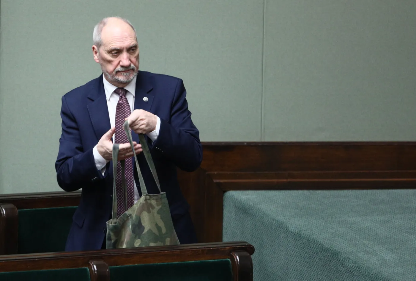 Macierewicz: Słowa prezydenta Putina o tragedii smoleńskiej są szokujące