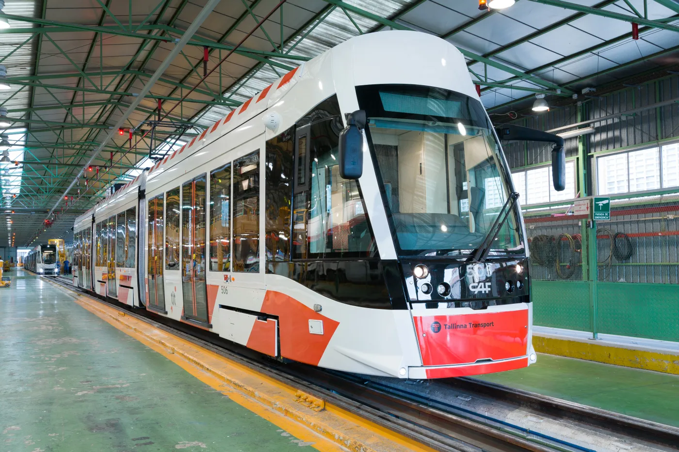 3390719-caf-tallinn-tram.jpg