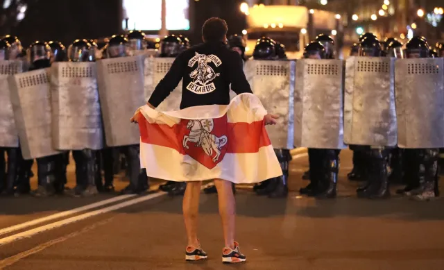 Rosyjska prasa: Łukaszenka stracił miłość ludu. Na Białorusi odbyły się najdramatyczniejsze wybory w historii