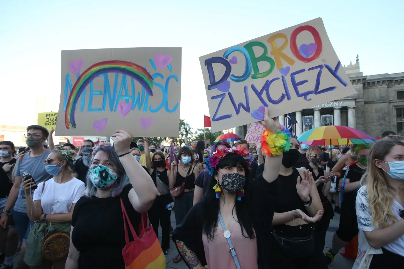 Szefowa KE zapowiada zawieszanie funduszy za dyskryminację osób LGBT. "To nie może mieć miejsca w UE"