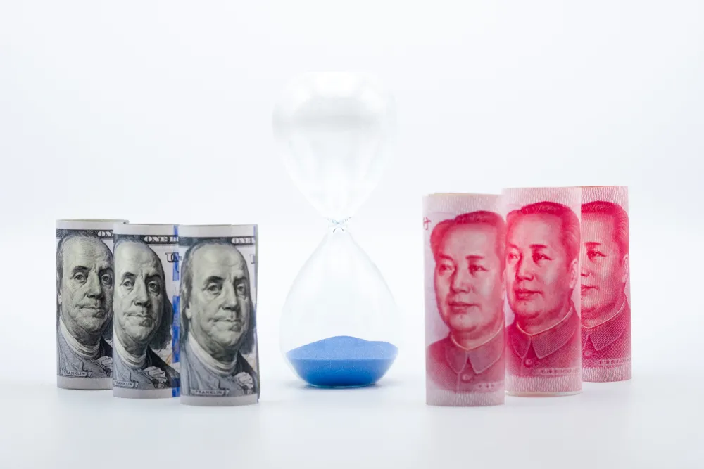 Chińskie MSZ: mamy nadzieję, że Trump dotrzyma słowa w sprawie Hongkongu