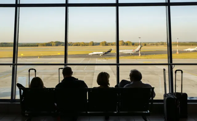 Zakaz lotów do Polski. Na nowej liście 34 państwa, nie ma krajów UE