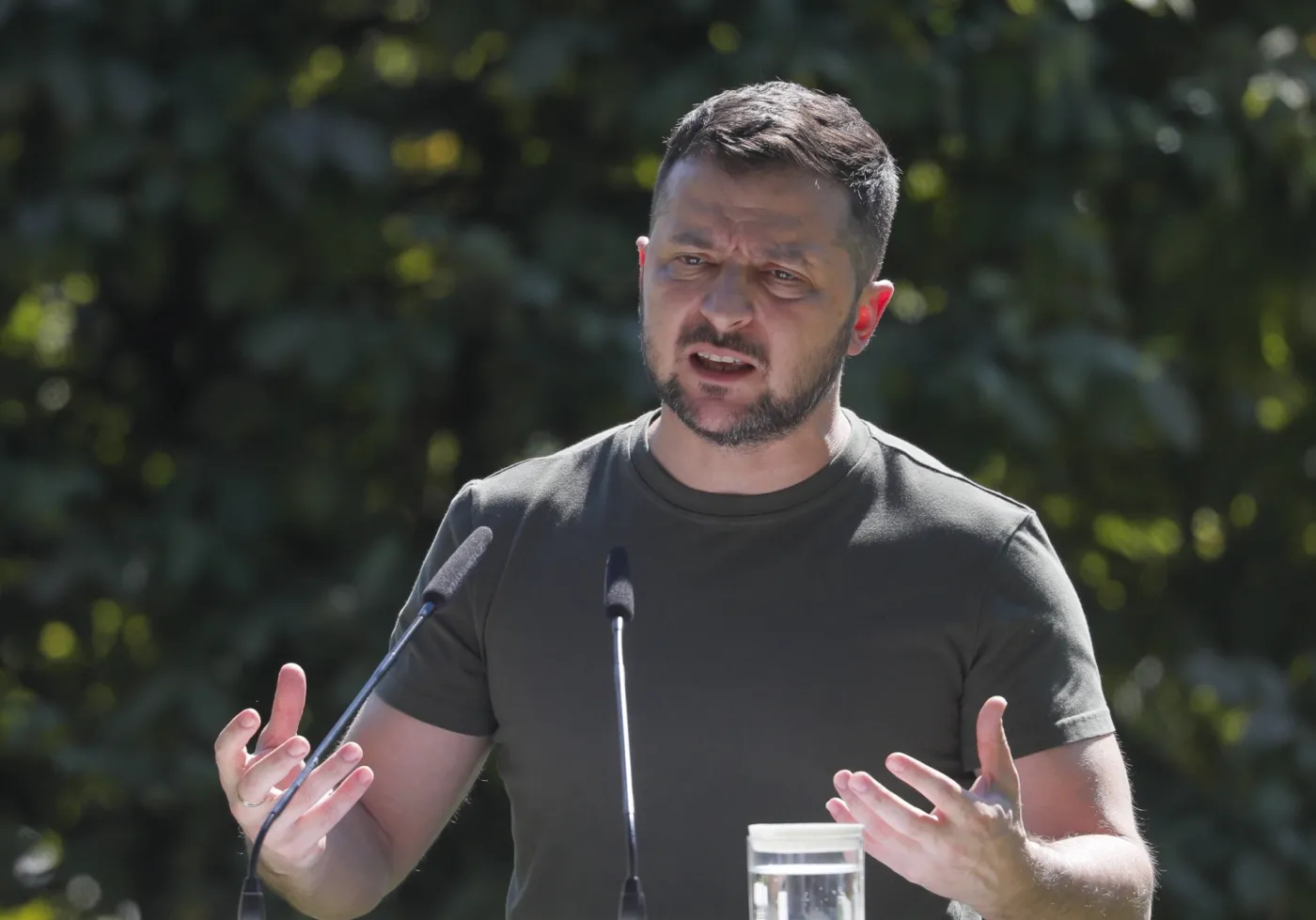 Zełenski uderza w Amnesty International. "Próbuje przerzucić odpowiedzialność na ofiarę"