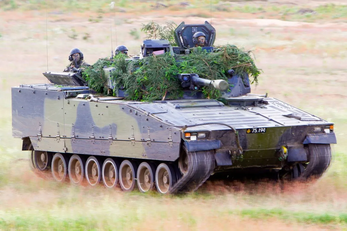 Czechy i Słowacja planują wspólne zakupy szwedzkich gąsienicowych wozów bojowych CV90