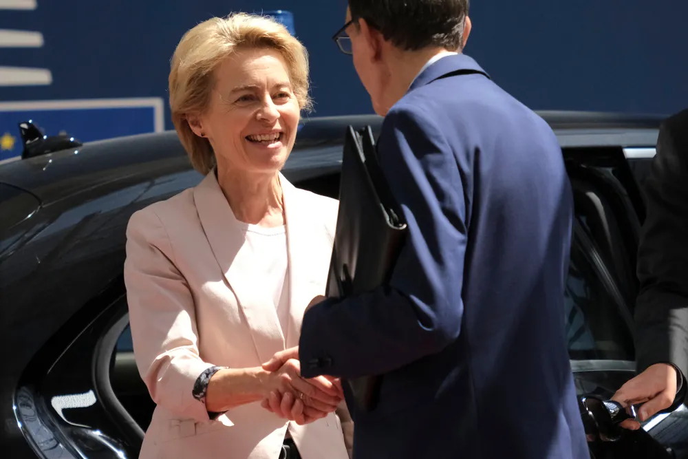 Von der Leyen: BioNTech i Pfizer dostarczą 75 mln dodatkowych dawek w II kwartale