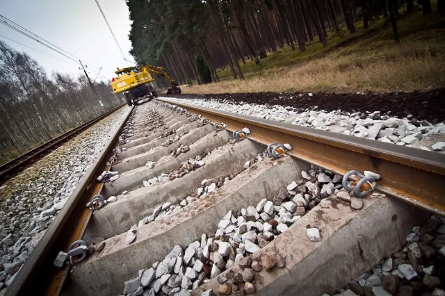 PKP PLK planują zainwestować w tym roku 12,5-13 mld zł