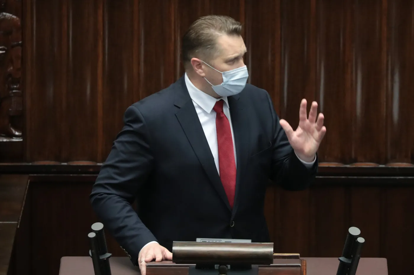 MEiN przekaże w tym roku 244 mln zł na realizację czterech programów wsparcia uczniów