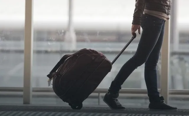 Nie wyjeżdżamy już tak chętnie. Kolejny spadek liczby emigrantów z Polski [DANE GUS]