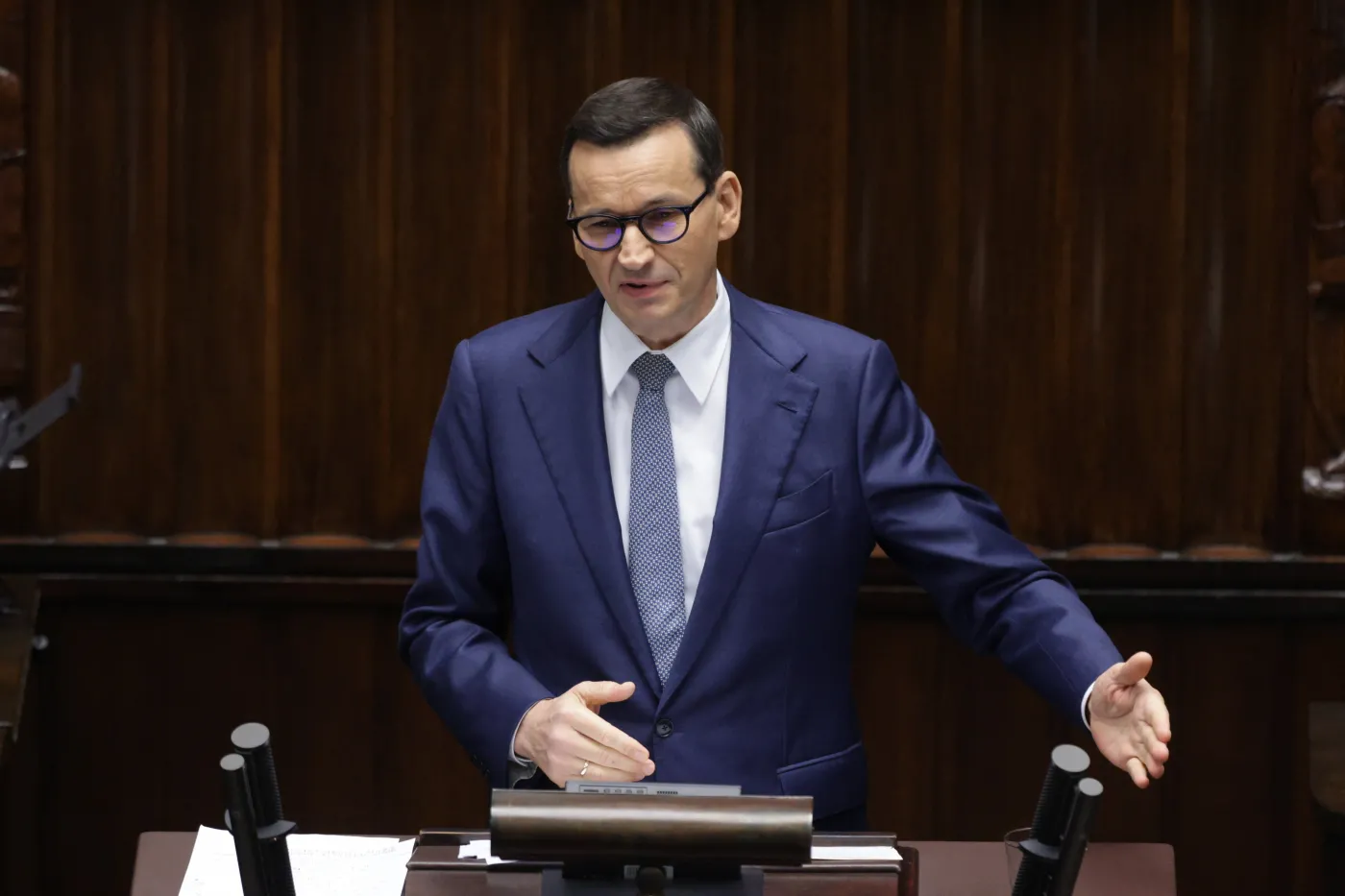 Nadmierna centralizacja i pozbawienie suwerennych państw ich podstawowych grozi "implozją" UE, ostrzega Morawiecki